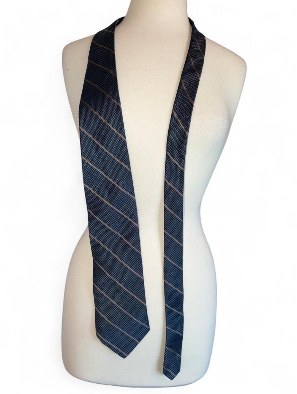 Vintage Guy Laroche 100% Silk Striped Tie